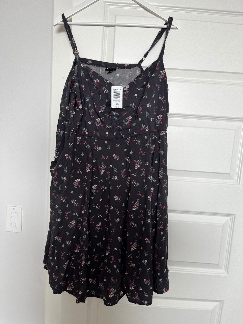 Torrid size 1 midi dress